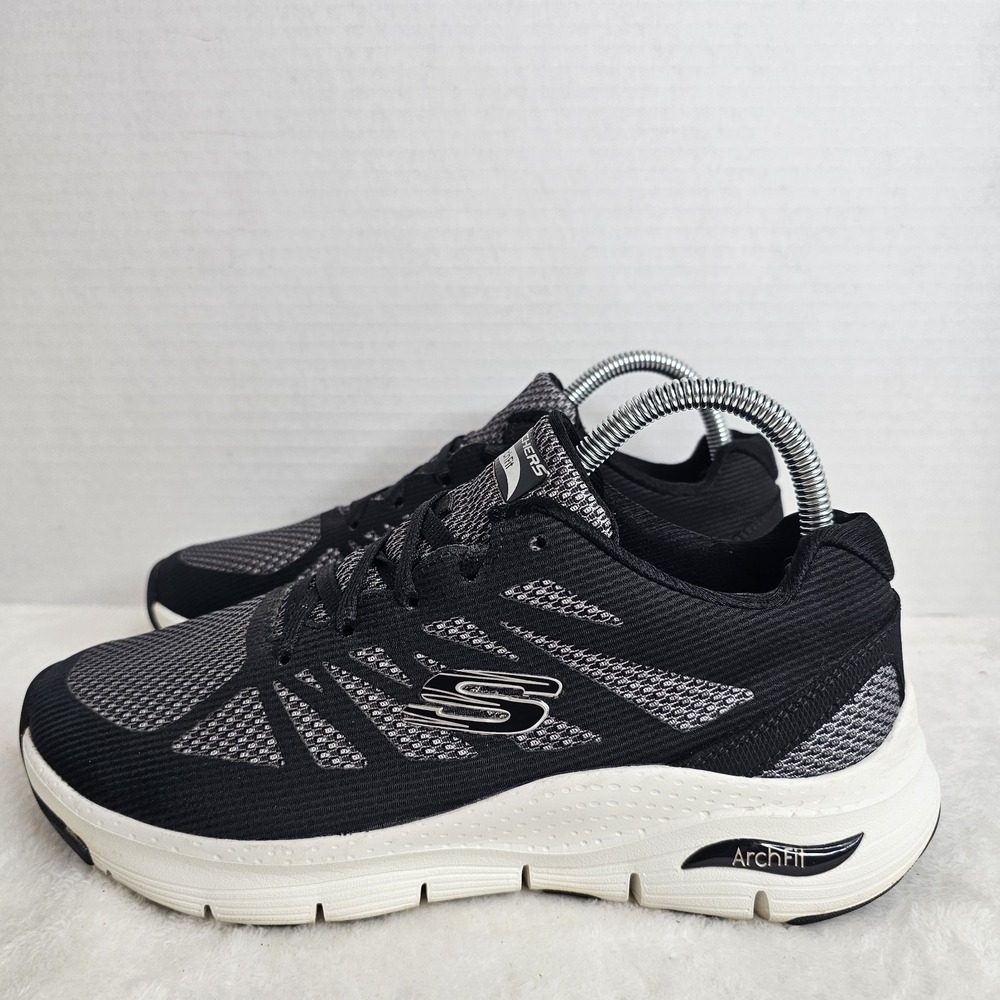 Skechers Arch Fit Women's Size 8.5 US Black White Athletic Shoes